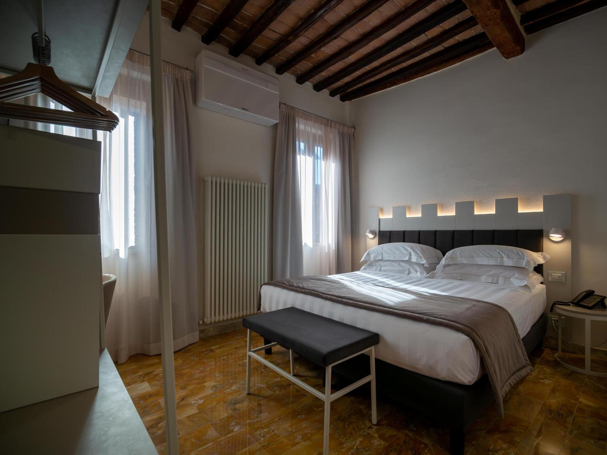 Torre Del Fuggisole Hotel Siena Kültér fotó